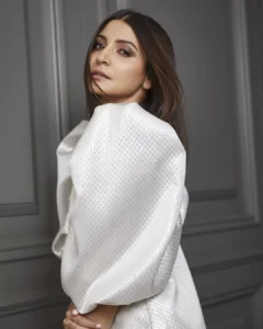 Read more about the article Beautiful Stunning Anushka Sharma Photos on HOT51