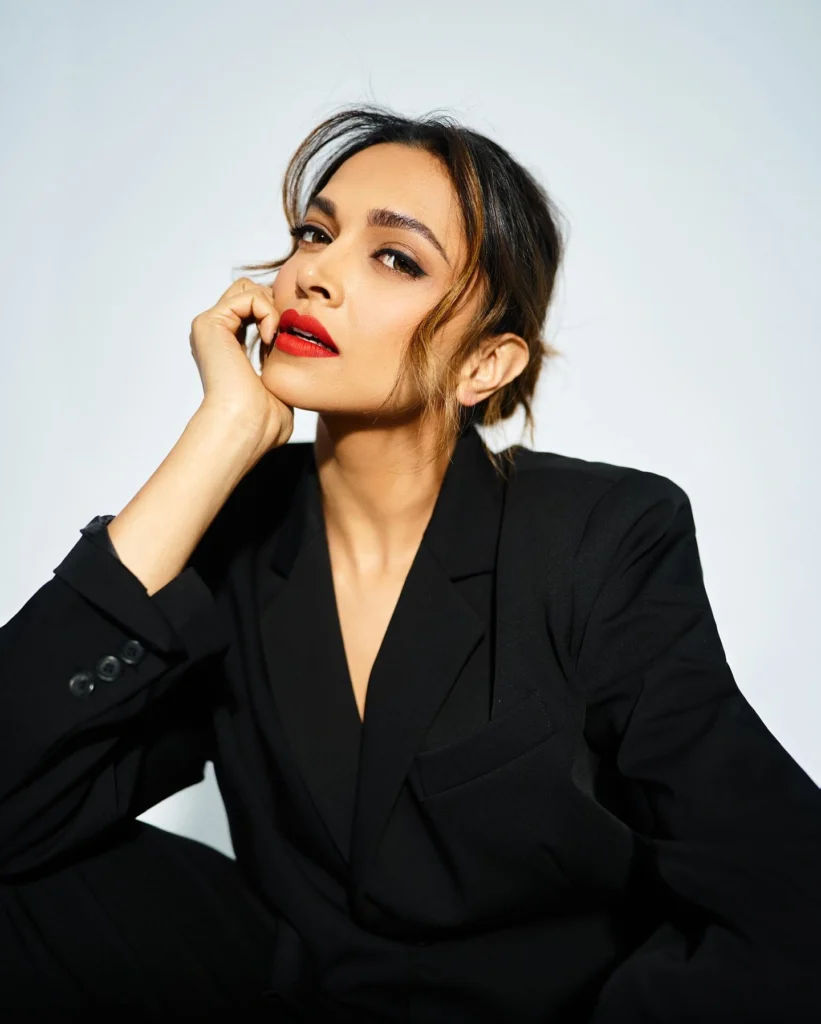 Beautiful Deepika Padukone Photos on HOT51