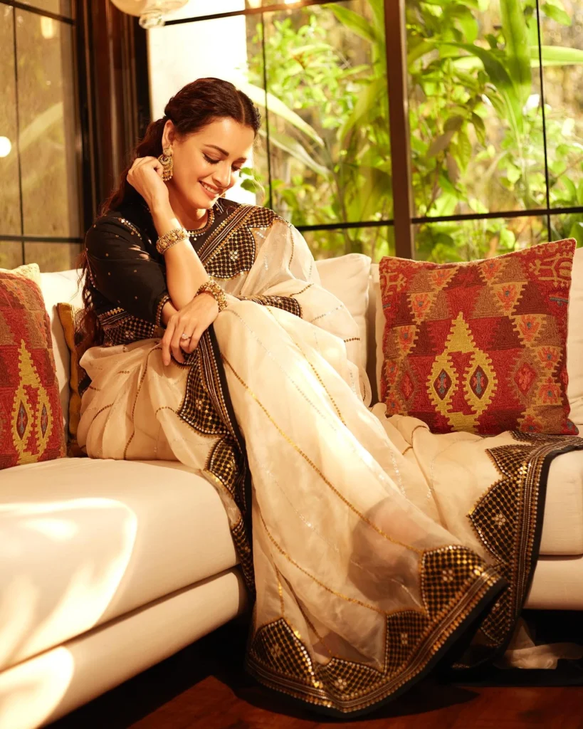 Beautiful Dia Mirza Photos on HOT51 