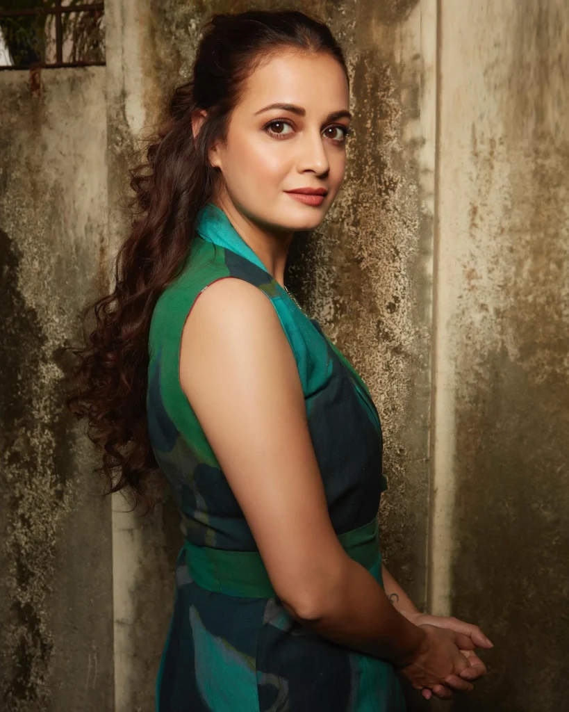 Beautiful Dia Mirza Photos on HOT51