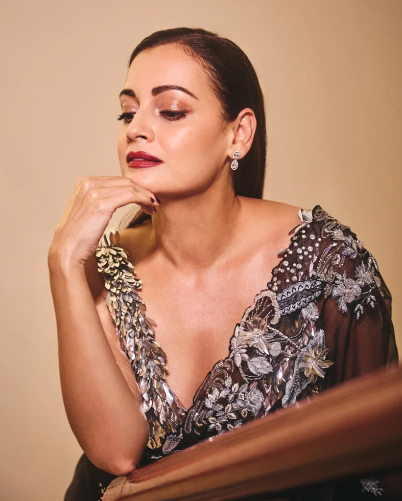 Beautiful Dia Mirza Photos on HOT51