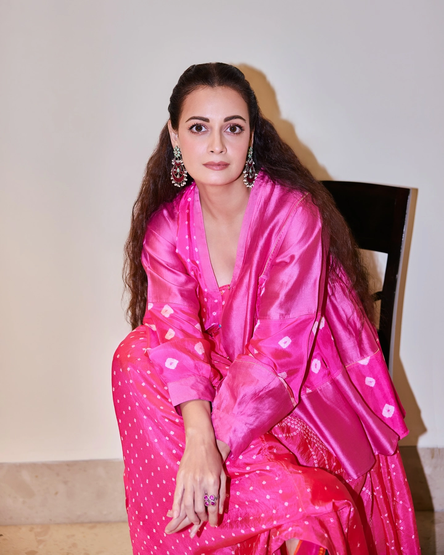 Read more about the article Beautiful Stunning Dia Mirza Photos on HOT51 Live App