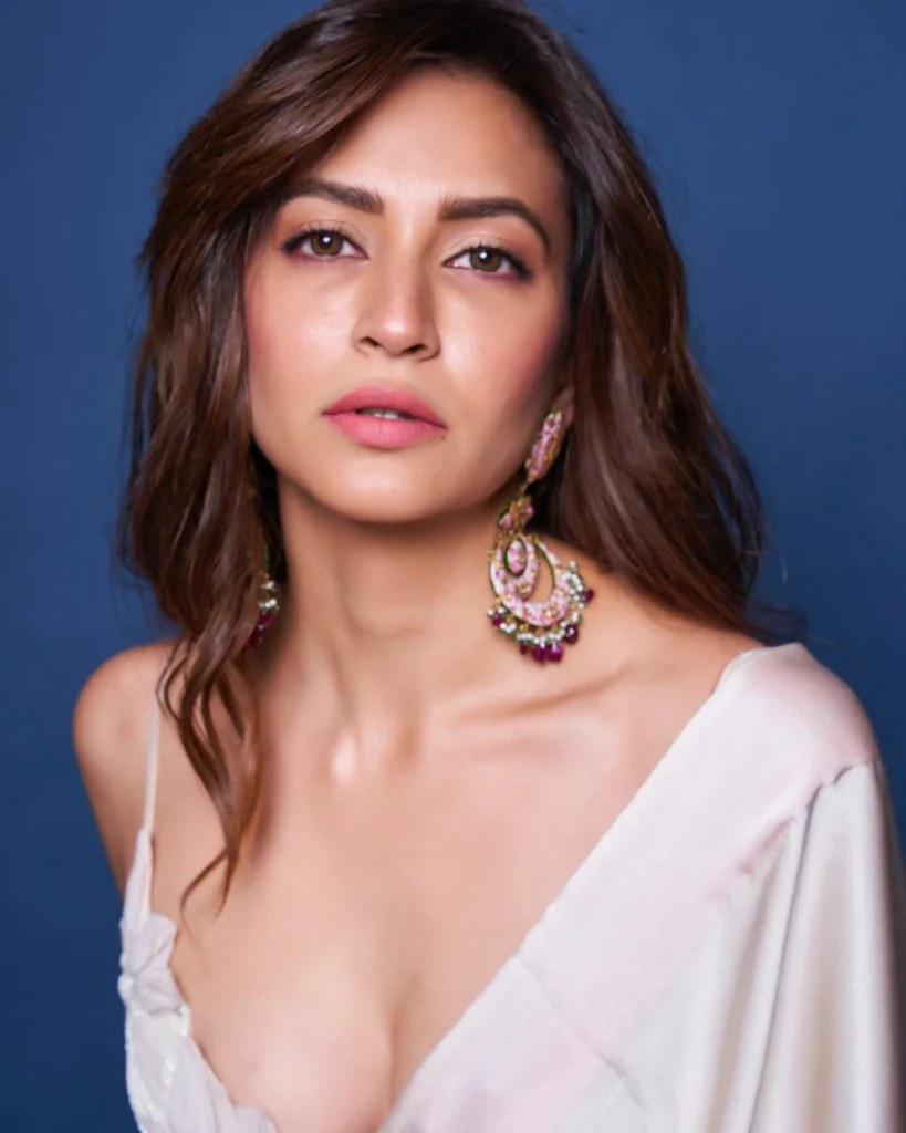 Kriti Kharbanda Photos on HOT51