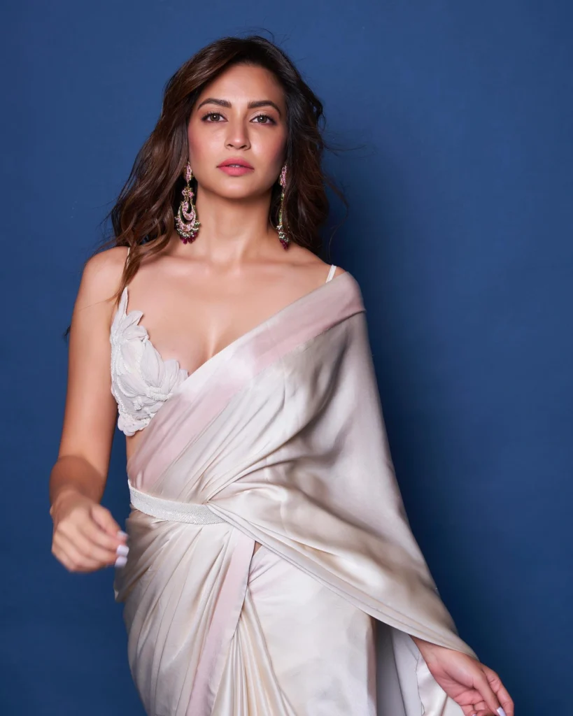 Kriti Kharbanda Photos on HOT51