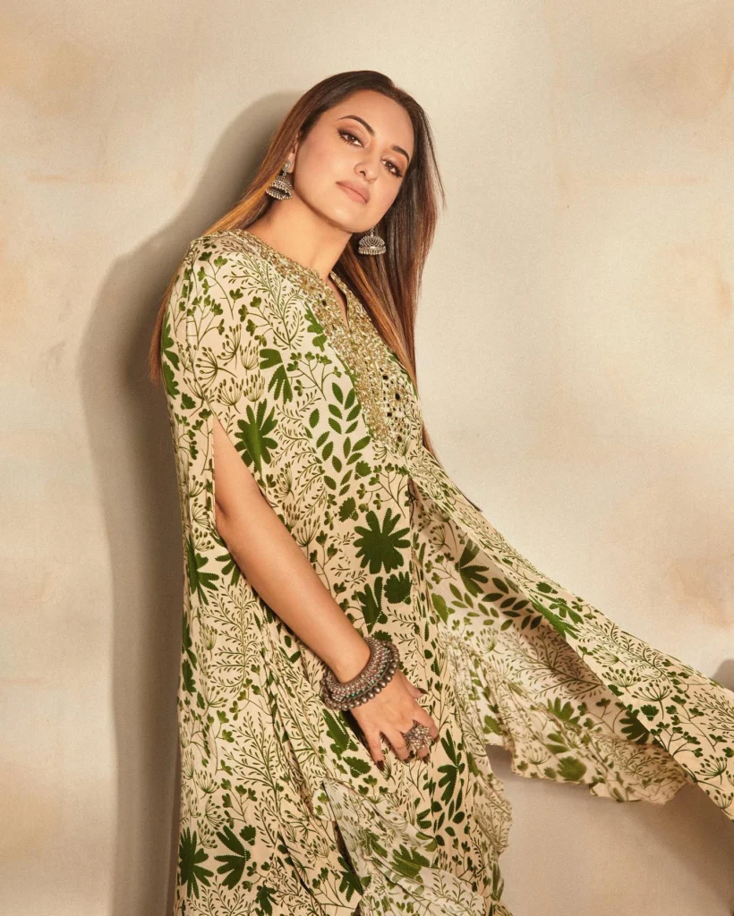 Beautiful Sonakshi Sinha Photos on HOT51 