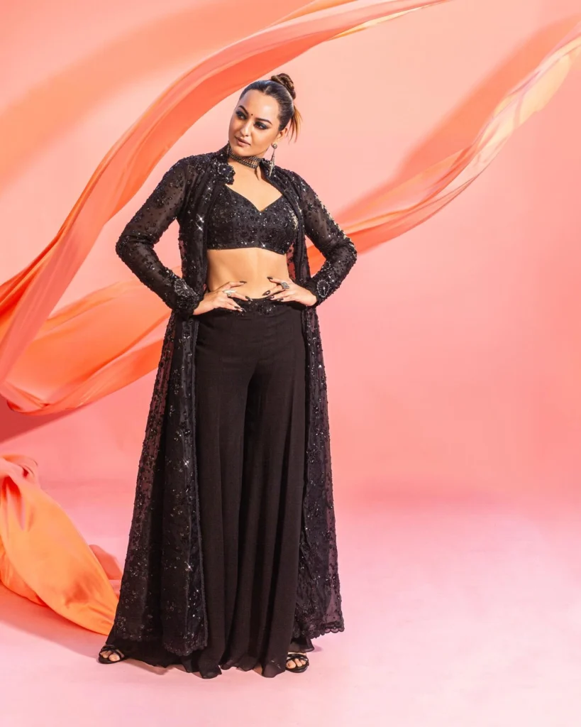  Beautiful Sonakshi Sinha Photos on HOT51