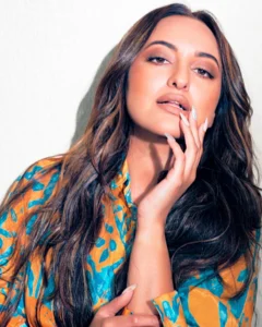 Read more about the article Beautiful Stunning Sonakshi Sinha Photos on HOT51 Platform