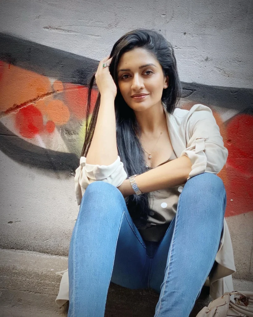  Beautiful Vimala Raman Photos on HOT51 Live App 