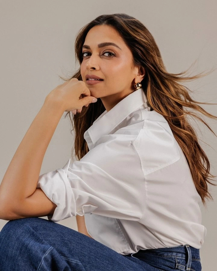 Deepika Padukone Photos on HOT51