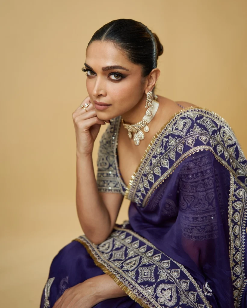 Deepika Padukone Photos on HOT51