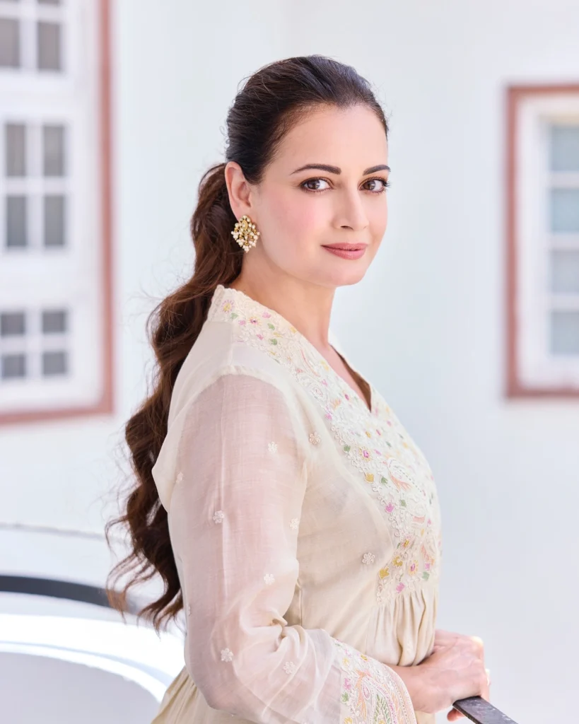 Dia Mirza Photos on HOT51