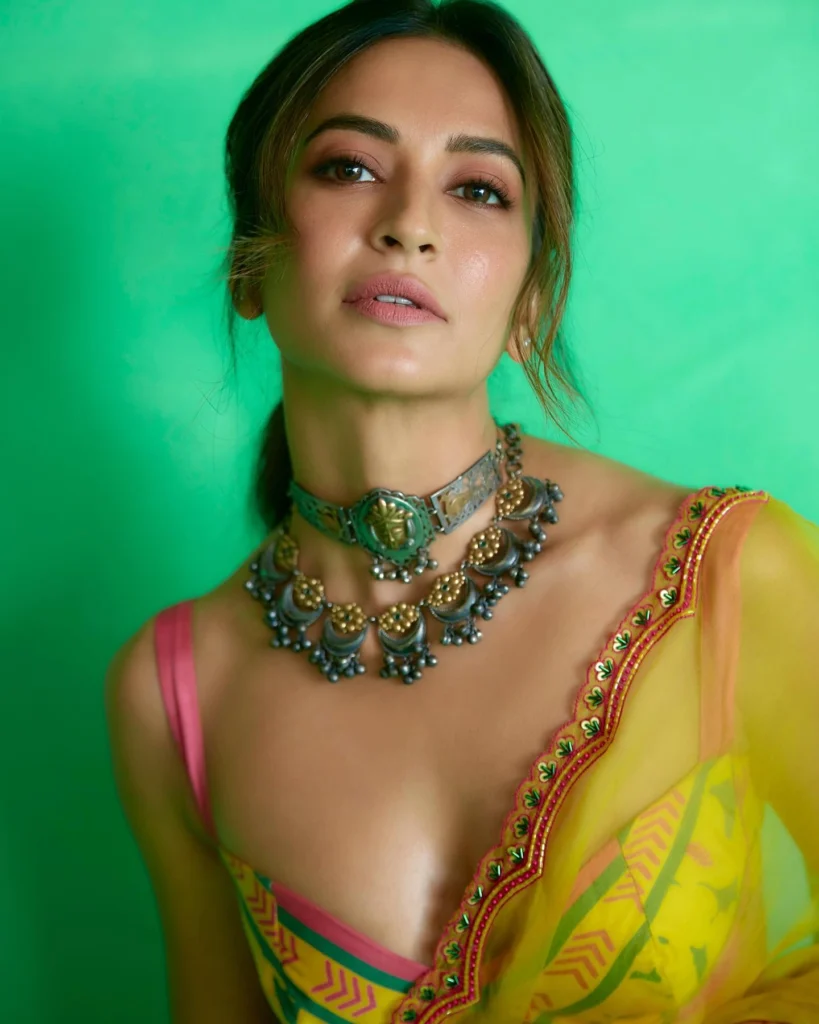  Kriti Kharbanda Photos on HOT51