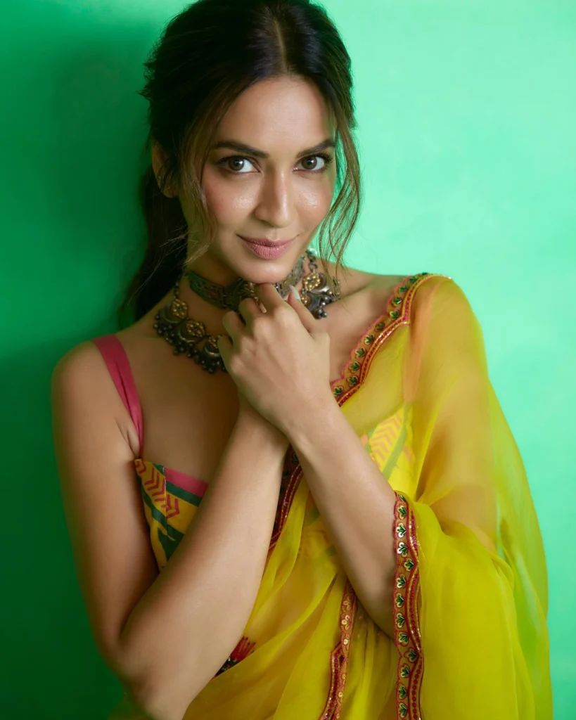  Kriti Kharbanda Photos on HOT51
