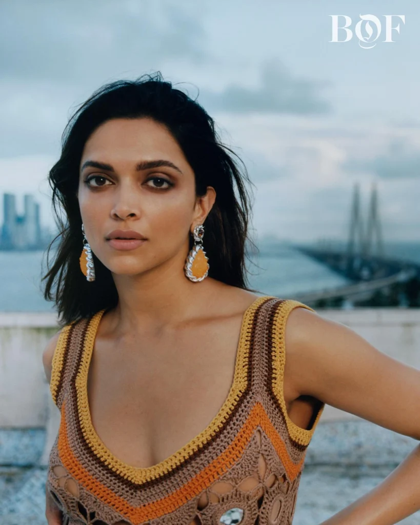  Stunning Deepika Padukone Photos on HOT51 Live Bling 