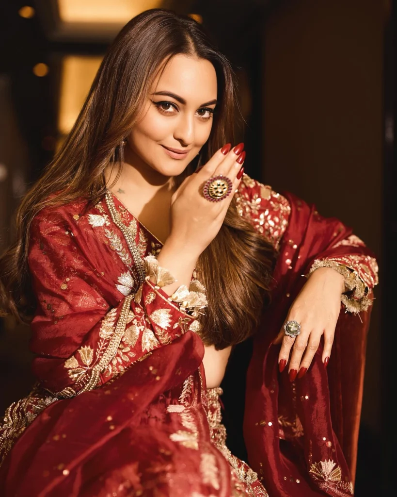  Stunning Sonakshi Sinha Photos on HOT51 (