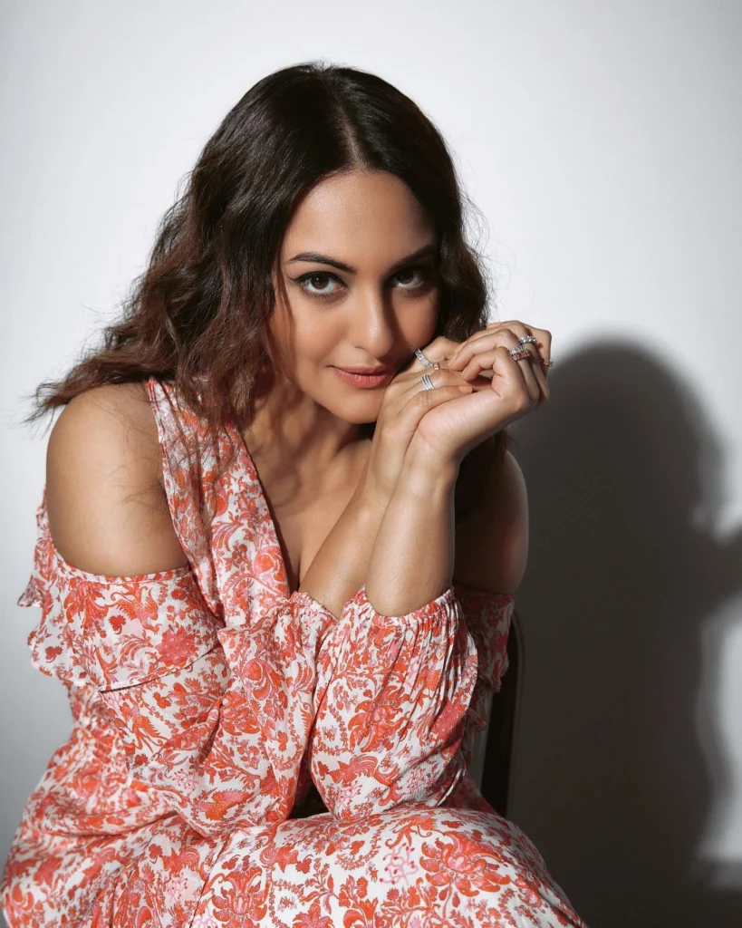  Stunning Sonakshi Sinha Photos on HOT51 