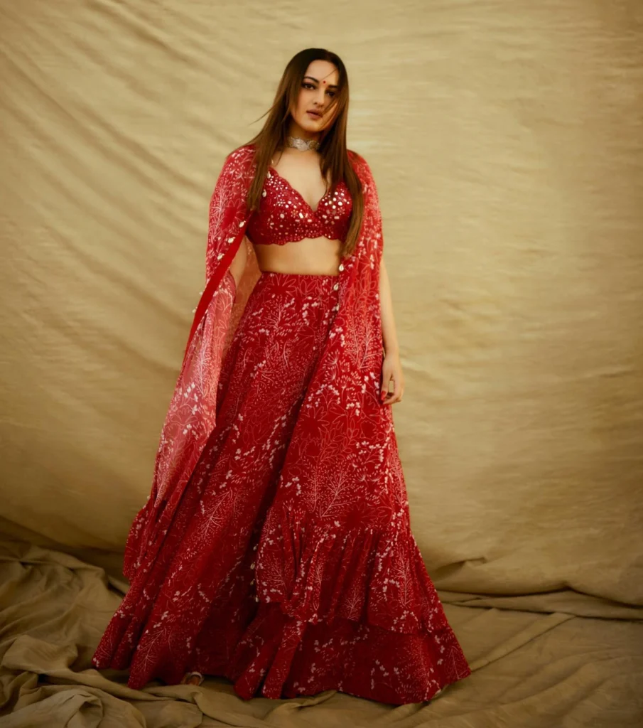  Stunning Sonakshi Sinha Photos on HOT51