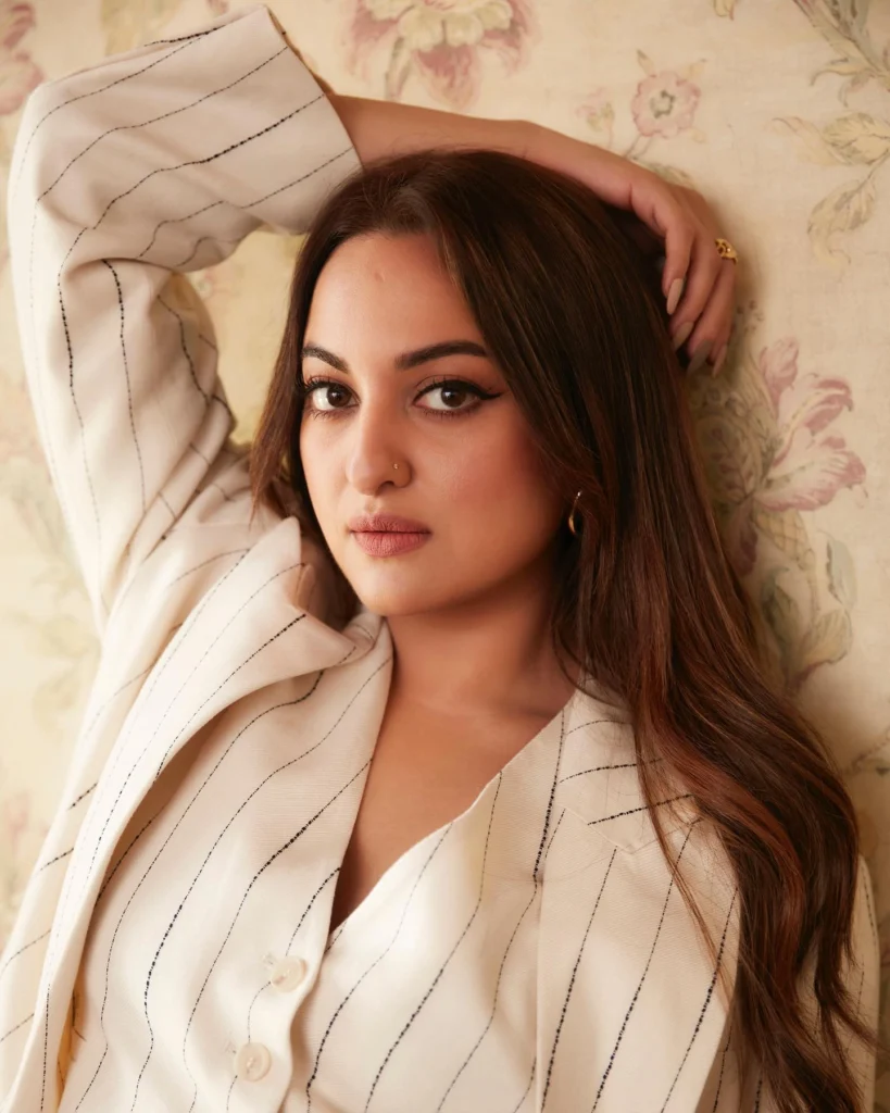  Stunning Sonakshi Sinha Photos on HOT51 