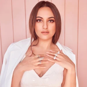 Read more about the article Beautiful Stunning Sonakshi Sinha Photos on HOT51 A Glimpse