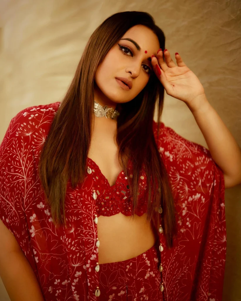  Stunning Sonakshi Sinha Photos on HOT51