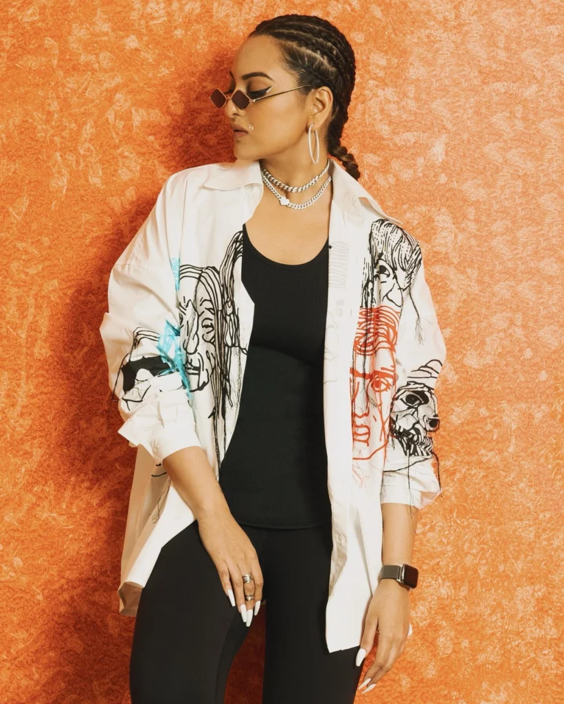 Stunning Sonakshi Sinha Photos on HOT51 