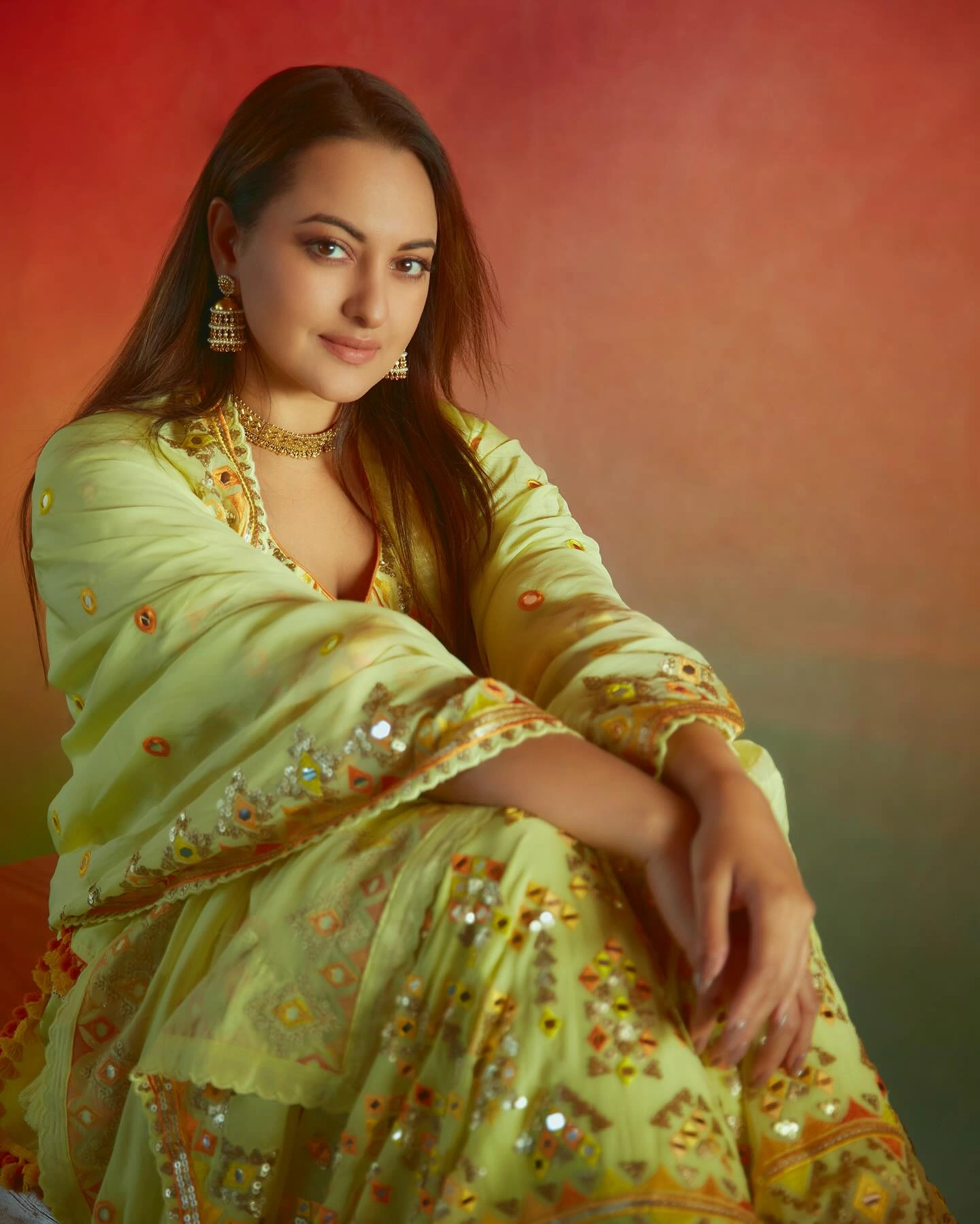 You are currently viewing Beautiful Stunning Sonakshi Sinha Photos on HOT51 A Glimpse