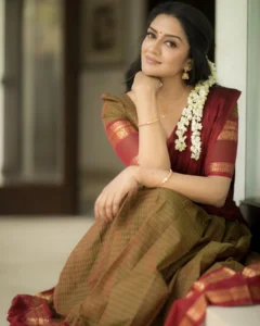 Read more about the article Beautiful Stunning Vimala Raman Photos on HOT51