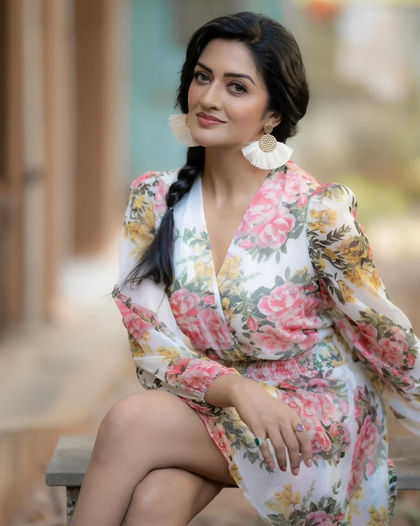 Vimala Raman Photos on HOT51