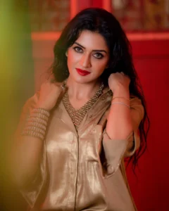 Read more about the article Beautiful Vimala Raman Stunning Photos Featured on HOT51