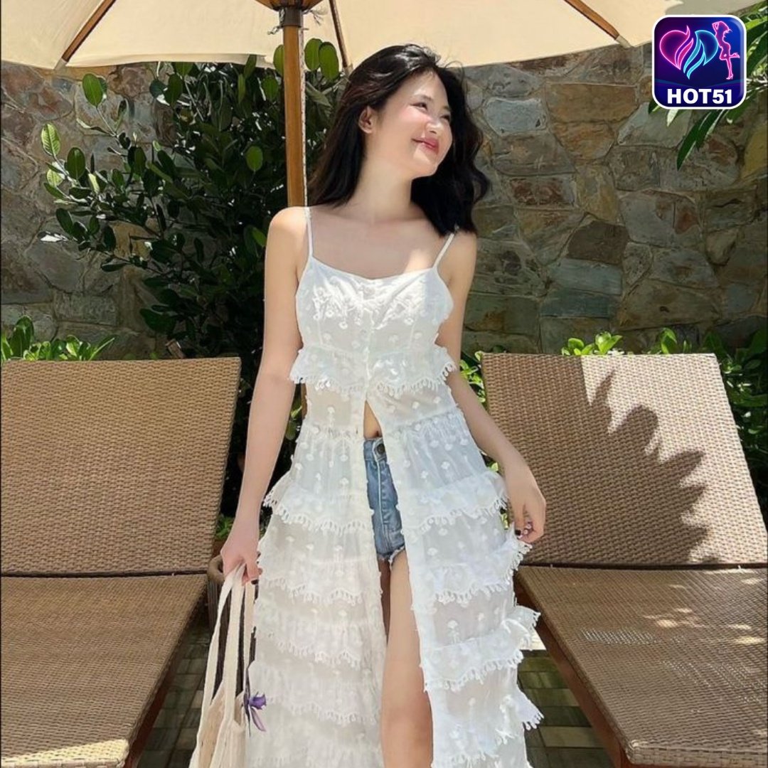 Read more about the article Hot51 vs MLive: Mana yang Lebih Baik?